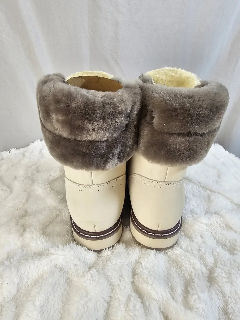 NWT‎ Royal Canadian Cambridge Winter Boots | Pale Ale White | Size 6